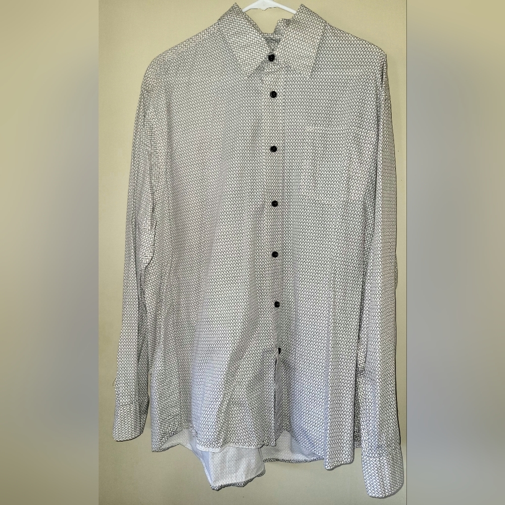 Wrangler Jeans Co. Men's Long Sleeve button up shirt